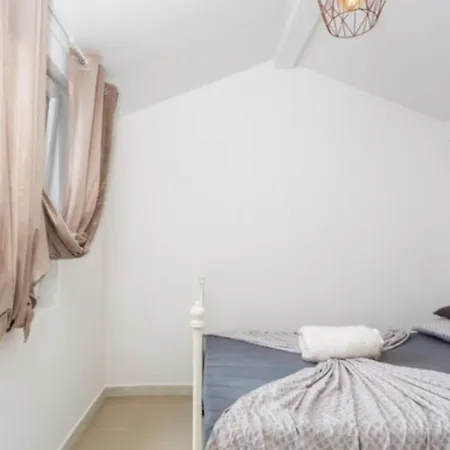 Two Bedroom With Terrace Appartamento
